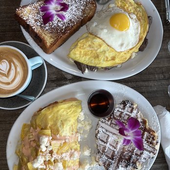 Bistro Cafe - Omelettes - Breakfast & Brunch Near Me - Miami, Florida Bistro Cafe - Omelettes - Breakfast & Brunch Near Me - Miami, Florida