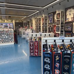 Signature Collectibles