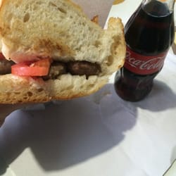 Köfteci Yüksel - 11.5 tl cam şişe kola + yarım ekmek köfte