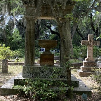 Bonaventure Don - Tours Near Me - Thunderbolt, Georgia