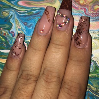 2Cute Salon - Louis Vuitton set ! - Nail Salons Near Me - North Miami Beach, Florida