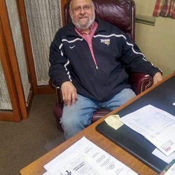 Chesapeake Marketplace and Auction House - Larry , one of the owners