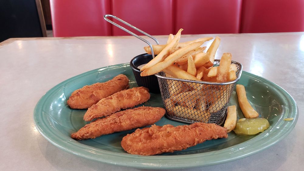 BEEZ HOLGATE STATION Updated September 2024 28 Photos & 56 Reviews 4507 SE 27th Ave