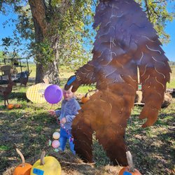 The Mad Potter - Awesome metal art and Pumpkin patch