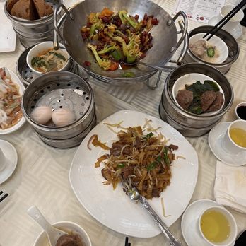 J Zhou Oriental Cuisine - Dim Sum Near Me - Tustin, California J Zhou Oriental Cuisine - Dim Sum Near Me - Tustin, California