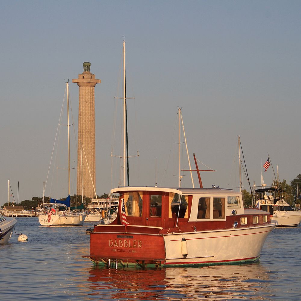 Boathouse Cart & Bike Rental Logo