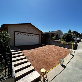 D & G Concrete Construction - 2 Tone Stamped Concrete Driveway - Masonry/Concrete Near Me D & G Concrete Construction - 2 Tone Stamped Concrete Driveway - Masonry/Concrete Near Me