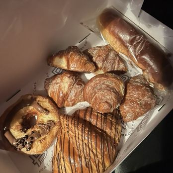 Paris Baguette - Croissant Donut with Nutella Chocolate CroissantChocolate Mini Garlic Croissant 6pc Butter Cream Bread - Bakeries Near Me - Annapolis, Maryland Paris Baguette - Croissant Donut with Nutella Chocolate CroissantChocolate Mini Garlic Croissant 6pc Butter Cream Bread - Bakeries Near Me - Annapolis, Maryland