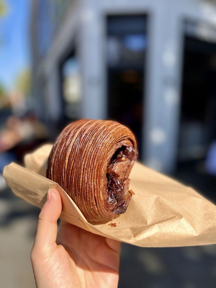 LAYLA BAKERY Updated August 2024 11 Photos 332 Portobello Rd