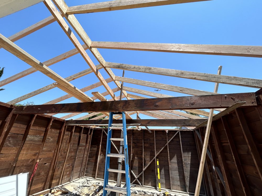 Slide of HN Builders