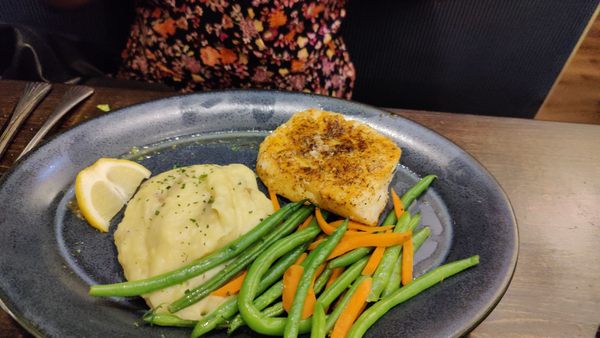 Mitchell's Fish Market by null