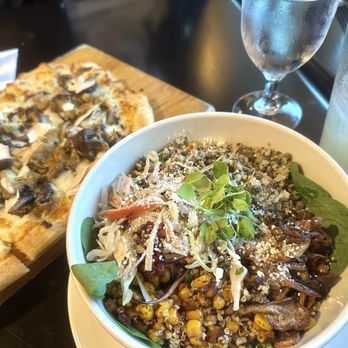 Pomegranate Bistro - Breakfast & Brunch Near Me - Redmond, Washington
