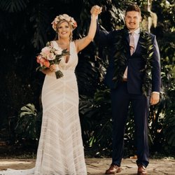 Alexandra & Co - Waimea Valley wedding