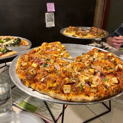 Veggie Crust - Paneer Tikka Masala Pizza