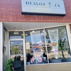 Healot R Us - Business outside