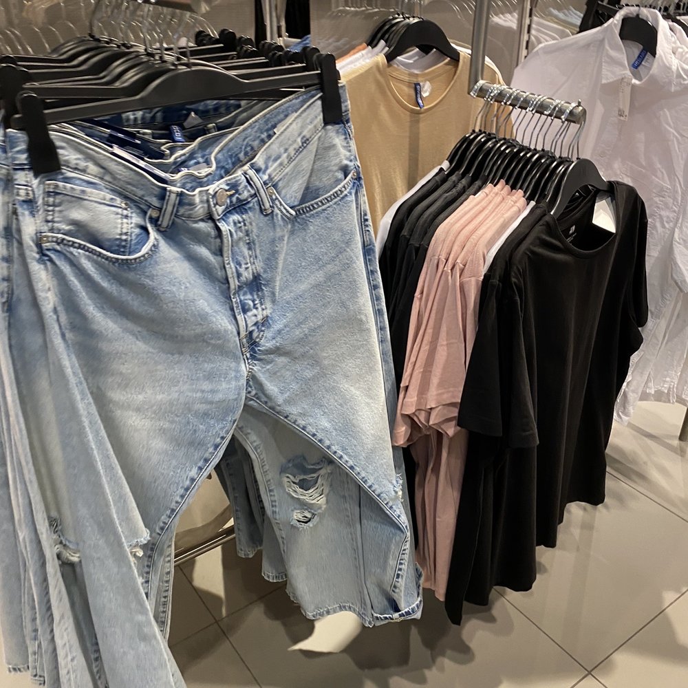 H&M - Men's Clothing Near Me - Huntsville, Alabama