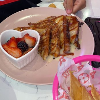 Taquero Mucho - French toast - Tacos Near Me - Austin, Texas Taquero Mucho - French toast - Tacos Near Me - Austin, Texas