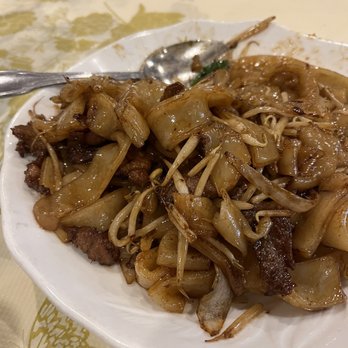 Silver Pond - Beef Chow Fun EPIC Dish - Chinese Near Me - Lauderdale Lakes, Florida