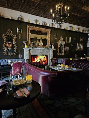 The Blind Pig of Westchester by null