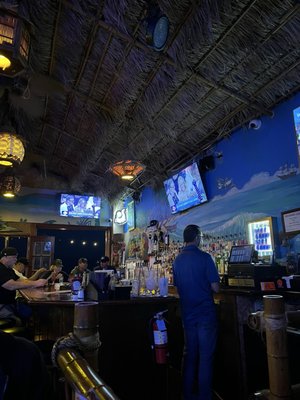 Luau Larry's by null