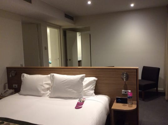 Crowne Plaza Canberra by IHG by null