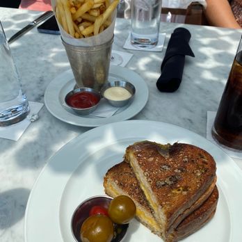 RH Rooftop Restaurant at RH Dallas - Grilled Cheese and Fries - American Near Me - Dallas, Texas RH Rooftop Restaurant at RH Dallas - Grilled Cheese and Fries - American Near Me - Dallas, Texas