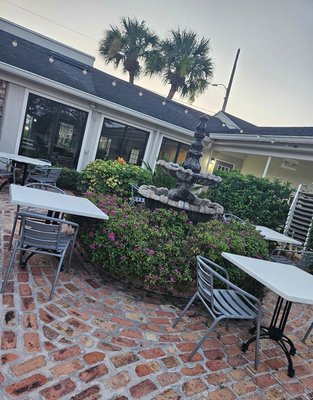 Rocco's Italian Grille & Bar by null
