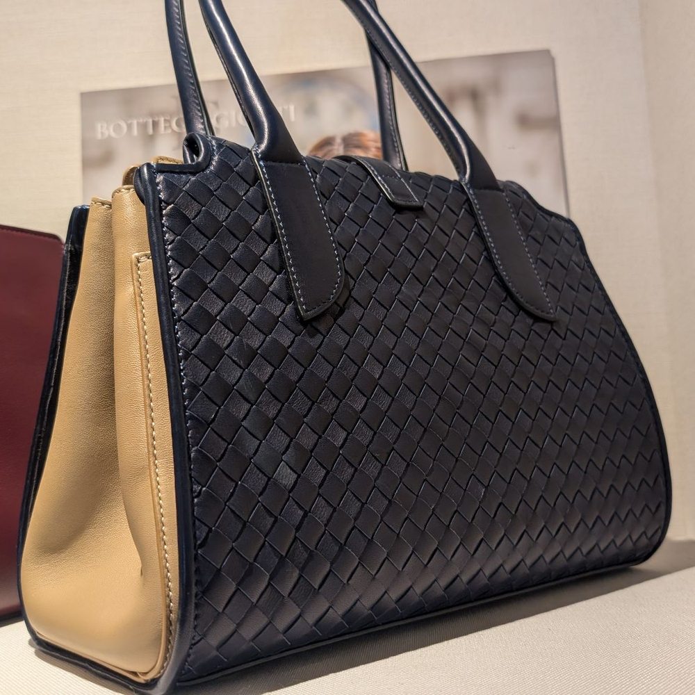 TOP 10 BEST Leather Goods near Follonica, Grosseto, Italy - Updated 2025 -  Yelp, image size:1000x1000