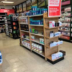 GNC - Store floor