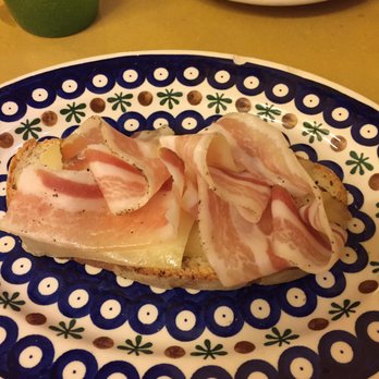 I Buongustai - Prosciutto and pecorino sheep cheese bruschetta - Tuscan Near Me - Florence, FI I Buongustai - Prosciutto and pecorino sheep cheese bruschetta - Tuscan Near Me - Florence, FI