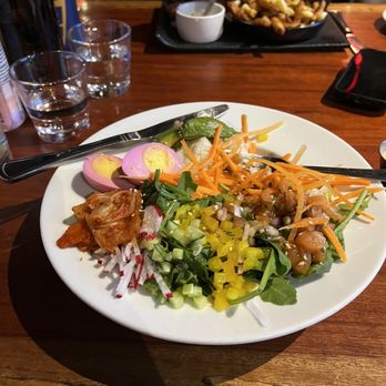 La Cage - salmon, Poké bowl - Sports Bars Near Me - Montreal, Quebec