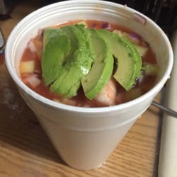 Mariscos El Muchacho Alegre - Coctel de camaron y pulpo