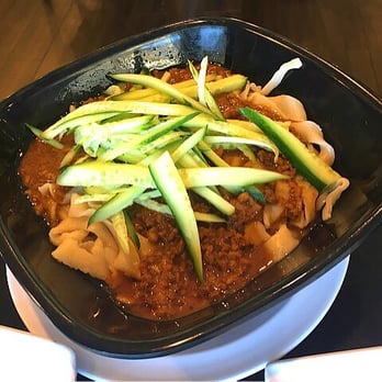 101 Noodle Express - 炸醬麵 - Chinese Near Me - Alhambra, California