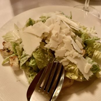 Il Fornaio - Insalata Cesarina - Italian Near Me - Manhattan Beach, California Il Fornaio - Insalata Cesarina - Italian Near Me - Manhattan Beach, California