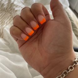 Lynny Nails - This is my second time going back. They did awesome!