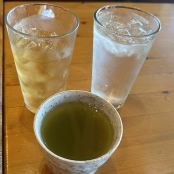 Munchie-Ken - Hot green tea, ice oolong tea - Ramen Near Me - Fountain Valley, California