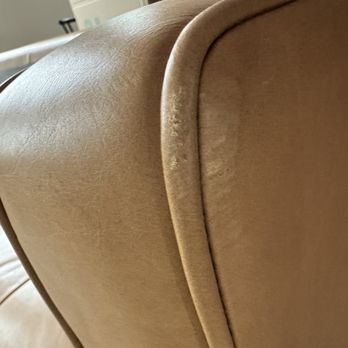 Georgia Pro Movers - Couch damage - Movers Near Me