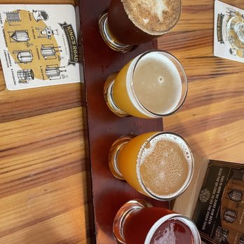 King's Road Brewing Company - Flight with pumpkin beer, two hazy IPA's, and a hibiscus seltzer. - Breweries Near Me - Haddonfield, New Jersey