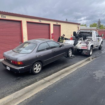 Peace Towing - Peace towing picking up my 94 Acura Integra - Towing Near Me - Fremont, California Peace Towing - Peace towing picking up my 94 Acura Integra - Towing Near Me - Fremont, California