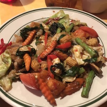 Nara Thai - Pad Kee Mao with Veggies (barely any noodles..) - Thai Near Me - Houston, Texas Nara Thai - Pad Kee Mao with Veggies (barely any noodles..) - Thai Near Me - Houston, Texas