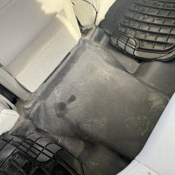 Pro-Clean Car Wash & Detailing - Moline - Dirt still left on flooring - Car Wash Near Me - Moline, Illinois Pro-Clean Car Wash & Detailing - Moline - Dirt still left on flooring - Car Wash Near Me - Moline, Illinois