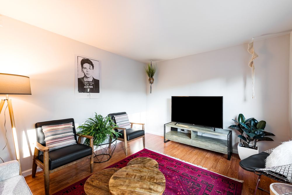 SUNSHINE GARDENS APARTMENTS Updated October 2024 32 Photos 132 W