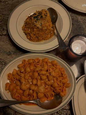 DeNucci's Lincoln Park by null