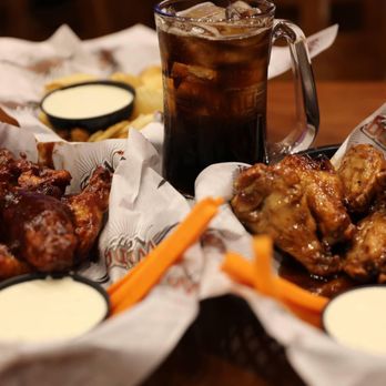 Wing Nutz- Draper - Dinner is served - Chicken Wings Near Me - Draper, Utah