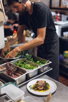 Cadeau Bar & Restaurant by null