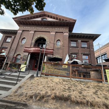 Kangaroo & Kiwi - Coolest building - Pubs Near Me - Seattle, Washington Kangaroo & Kiwi - Coolest building - Pubs Near Me - Seattle, Washington