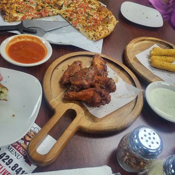 Pop's Pizza - Mozzarella sticks, wings, Margherita pizza - Pizza Near Me - San Diego, California Pop's Pizza - Mozzarella sticks, wings, Margherita pizza - Pizza Near Me - San Diego, California