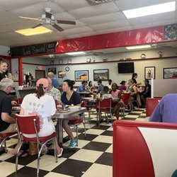 Vickery Cafe - Old dinner atmosphere