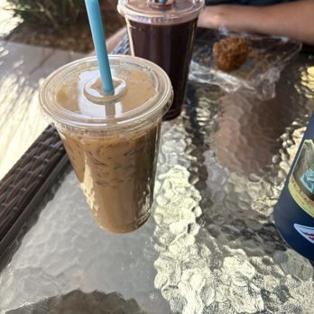 Bronze Cafe - Pistachio iced latte and Berry Detox Smoothie - Sandwiches Near Me - Las Vegas, Nevada