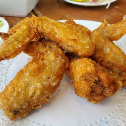 Pho Vaughan - Fried chicken wings